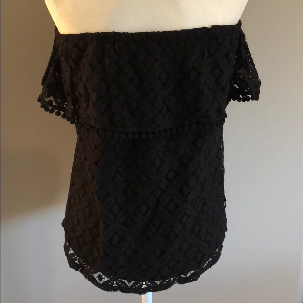Black Lace Ruffle Top - Picture 5 of 5
